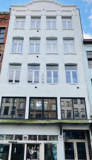 Bnb Hotel Suikernest Антверпен Экстерьер фото